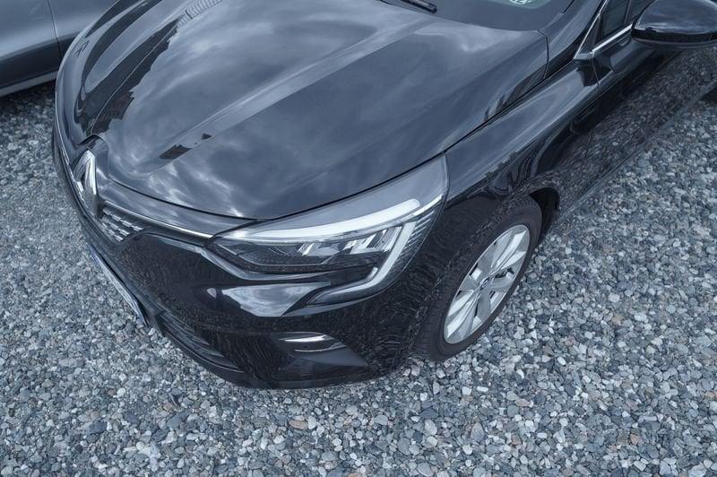 Renault Clio 1.6 E-Tech hybrid Intens 140cv auto my21