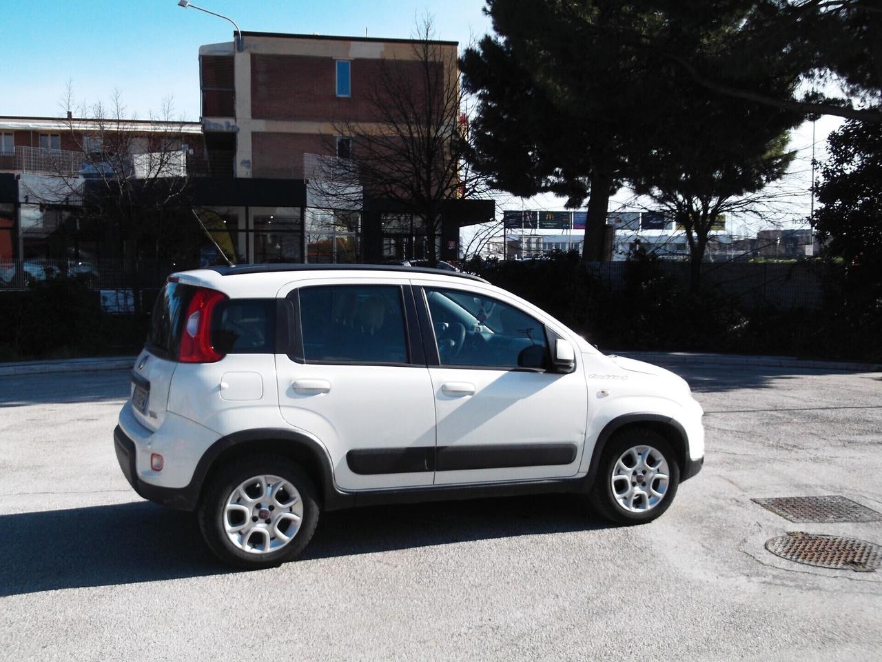 Fiat Panda Trekking4x2 Turbo Metano 2013