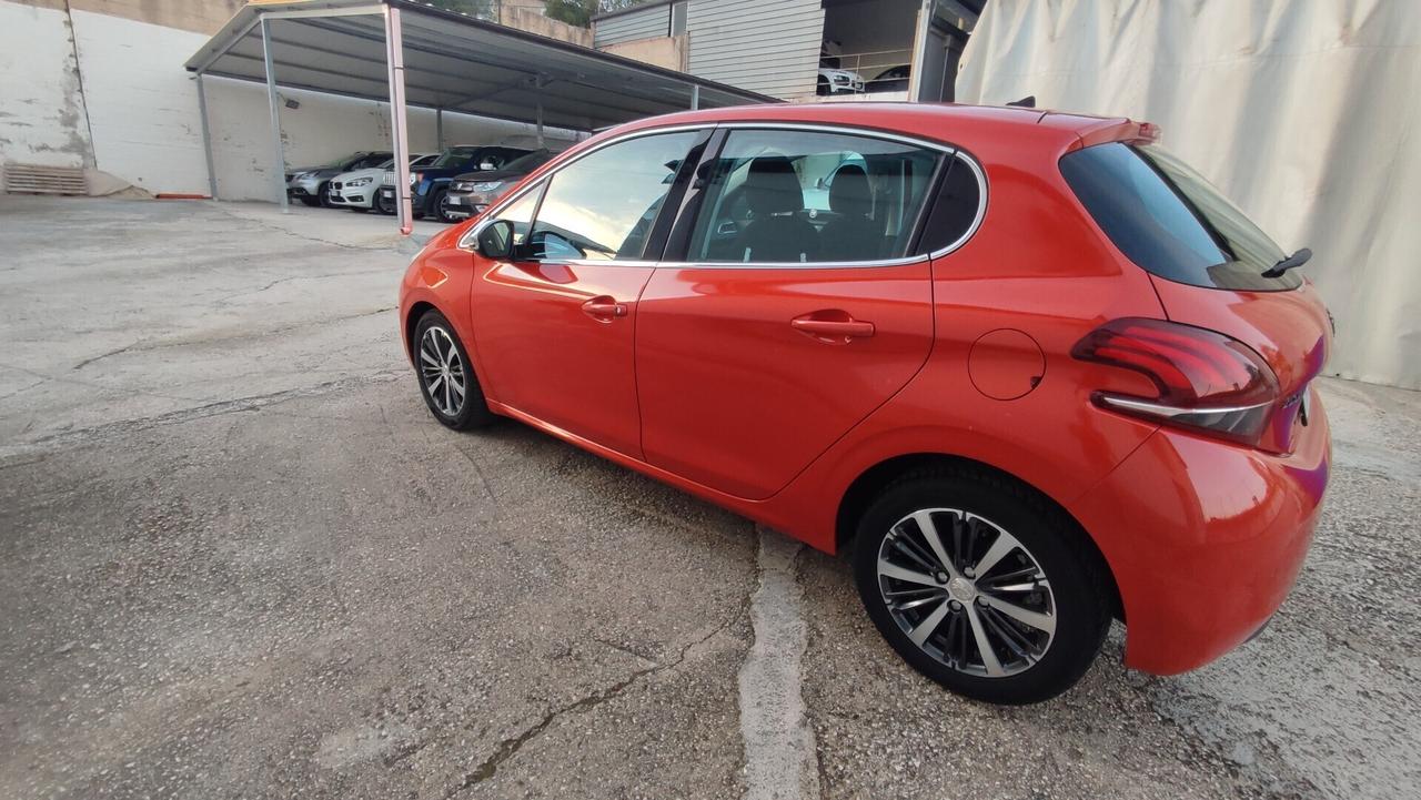 Peugeot 208 BlueHDi 75 5 porte Allure