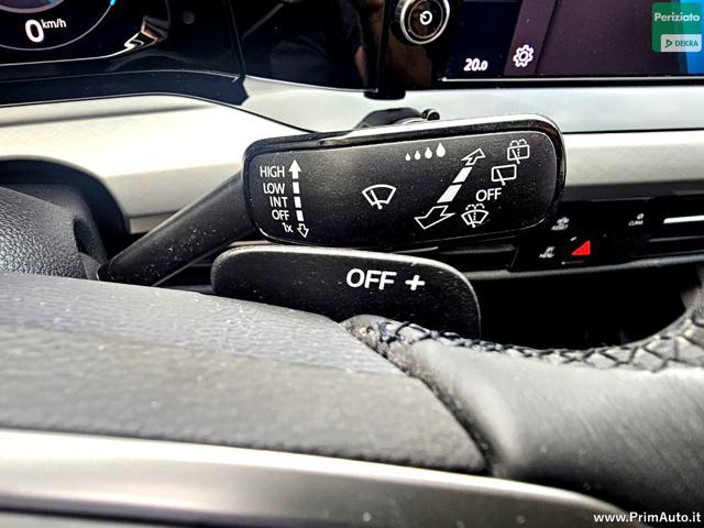 VOLKSWAGEN Golf 1.0 eTSI EVO DSG Life
