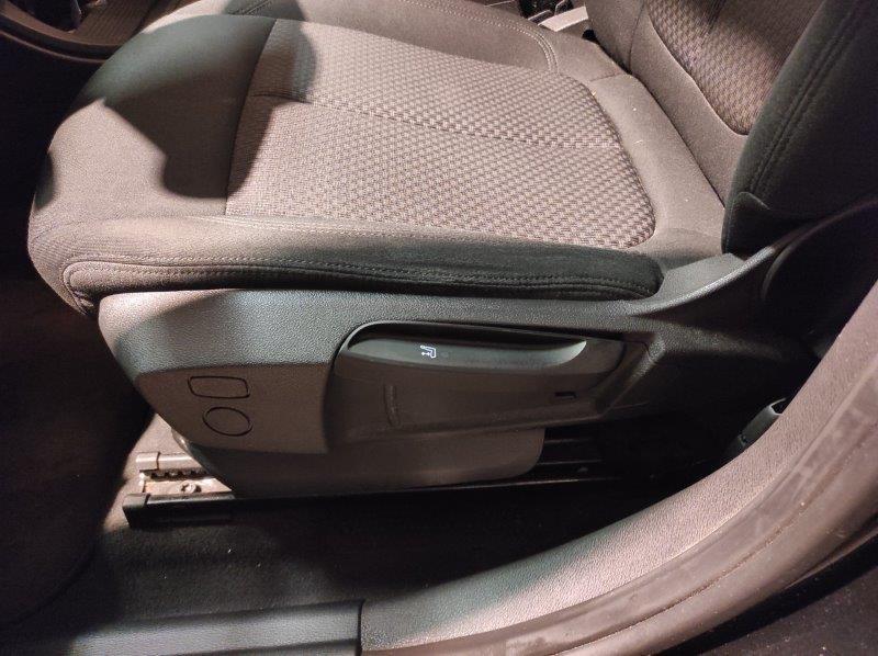 BMW X1 (F48) - X1 sDrive18d Business Advantage