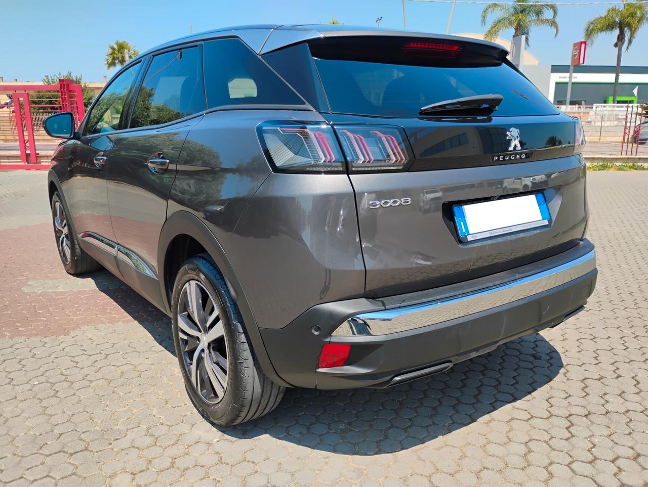 Peugeot 3008 BlueHDi 130 S&S EAT8 Allure