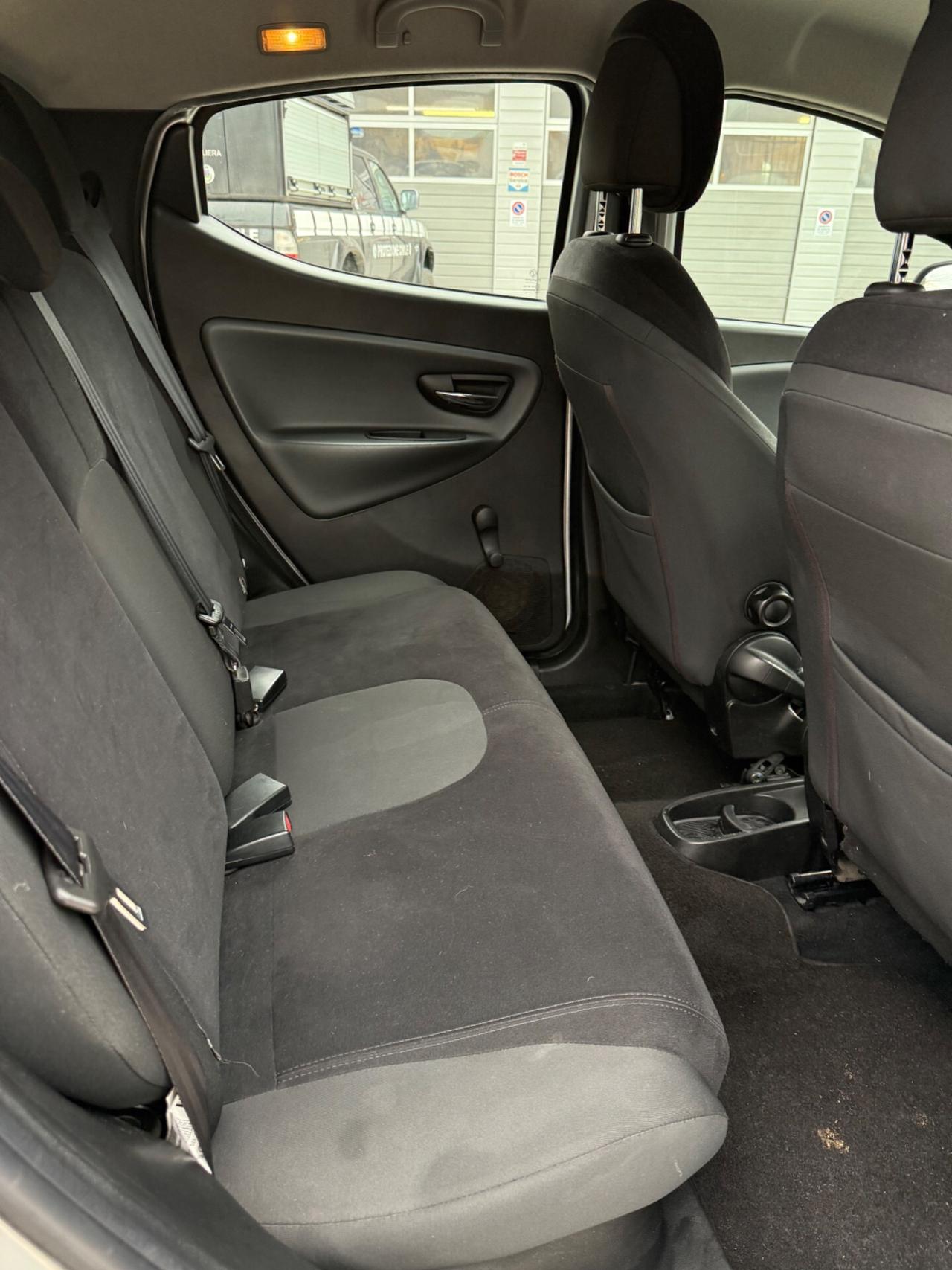 Lancia Ypsilon 1.2 69 CV 5 porte GPL Ecochic Gold