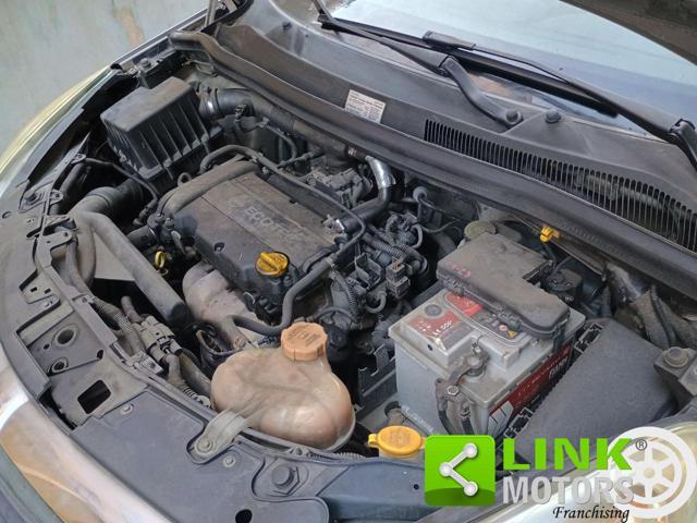 OPEL Corsa 1.2 12V 5 porte Club