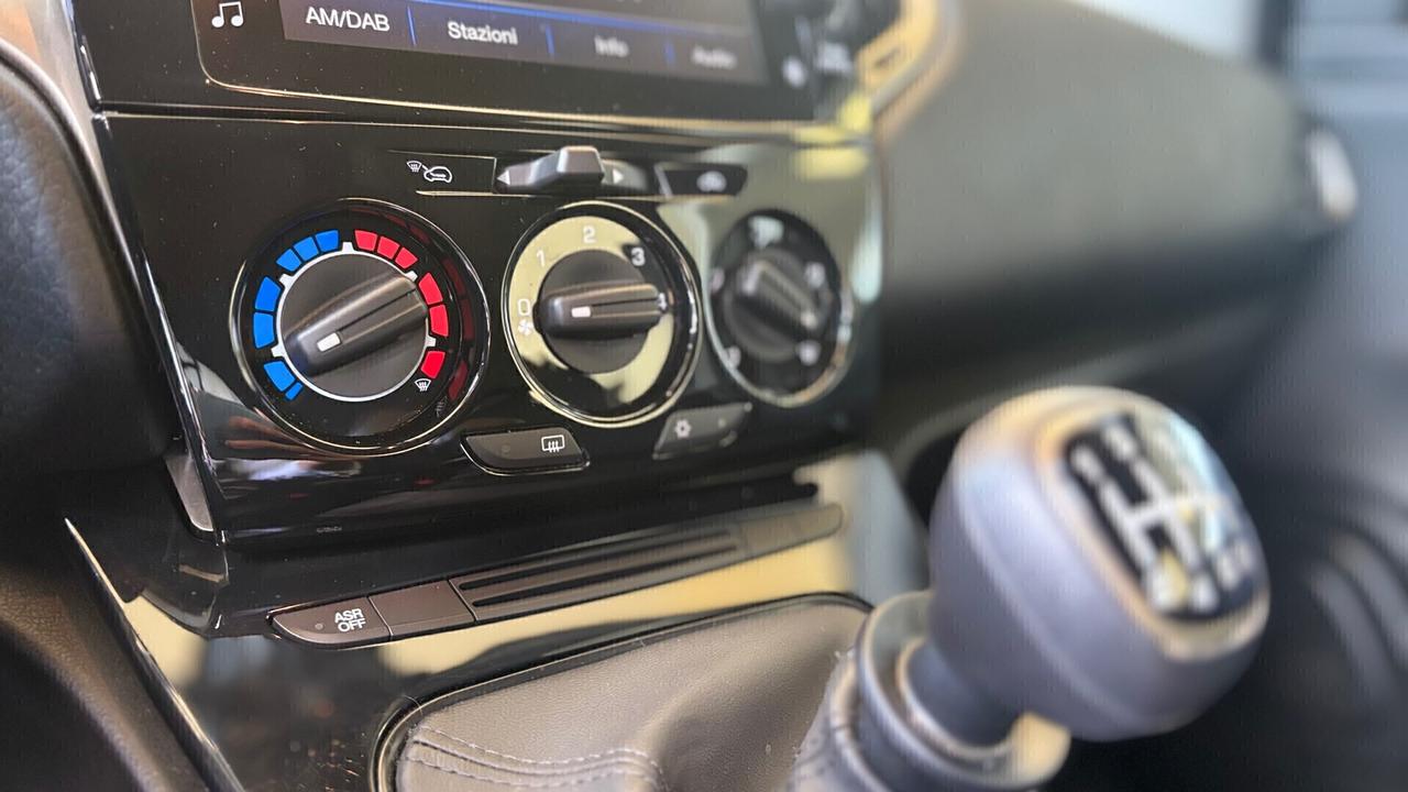 Lancia Ypsilon 1.0 FireFly 5 porte S&S Hybrid Gold