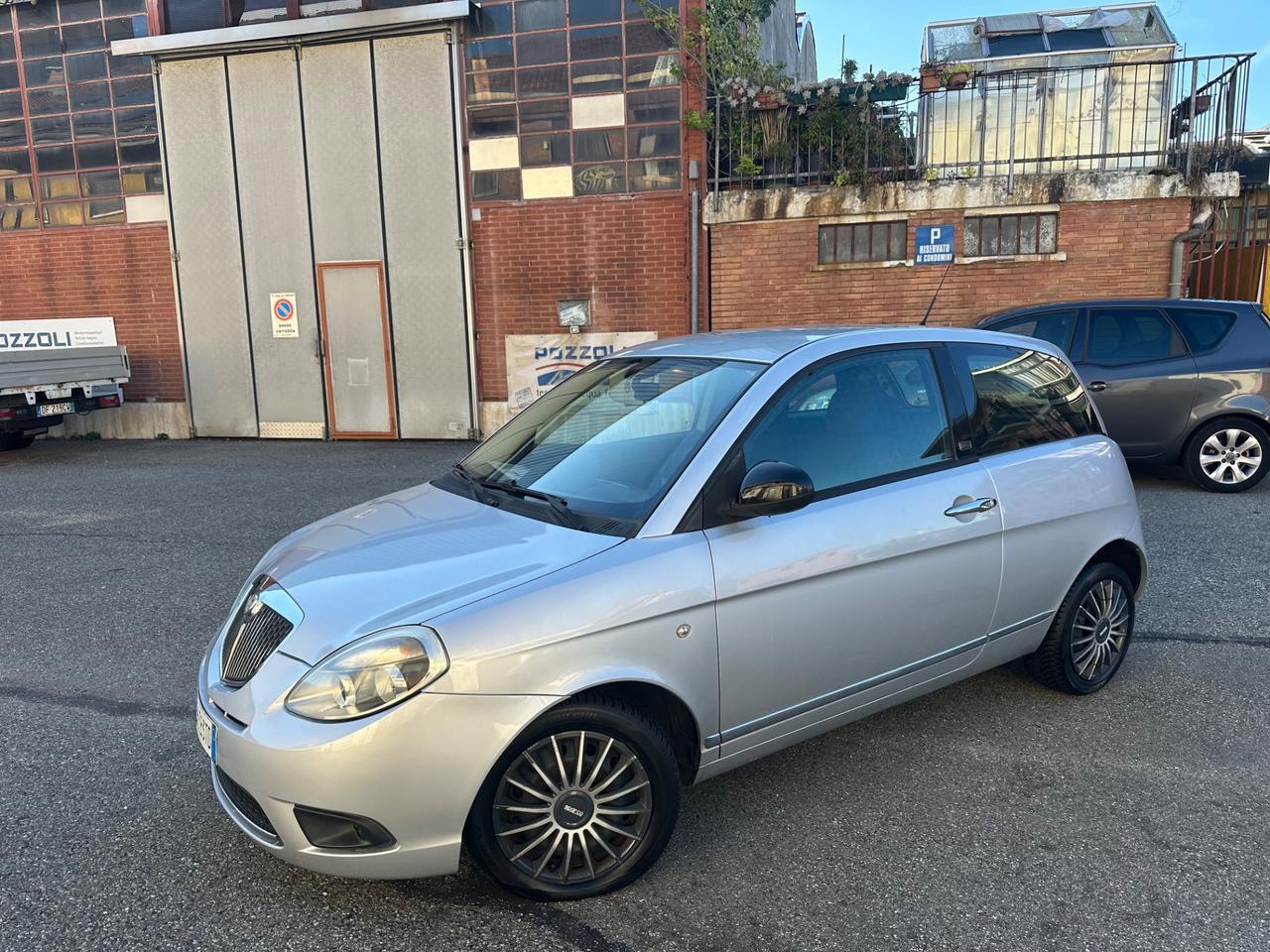 Lancia Ypsilon 1.2 69 CV pochi km clima