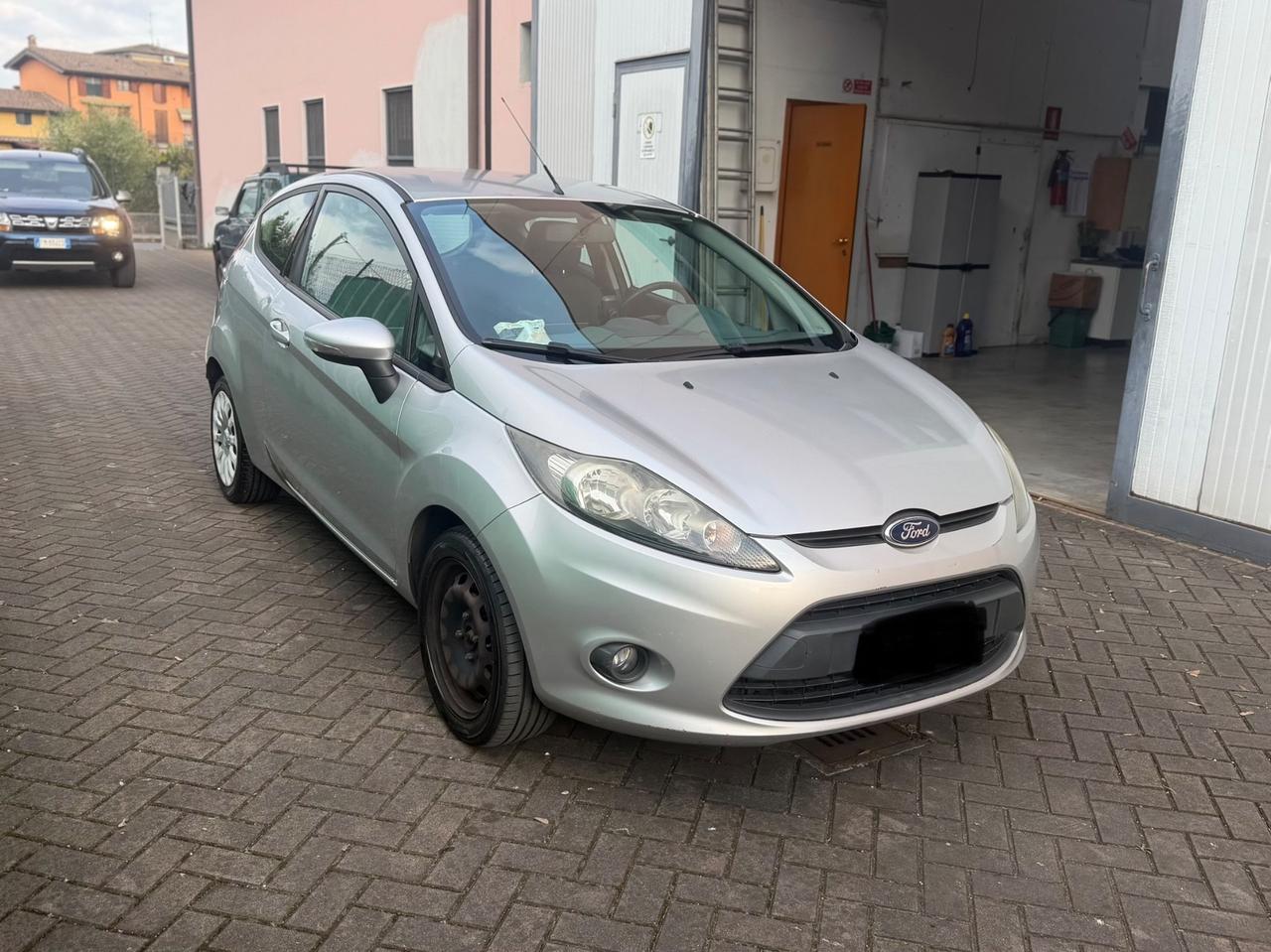 FORD FIESTA 1.2 BENZINA – EURO 5 – OK NEOPATENTATI – IDEALE PRIMA AUTO