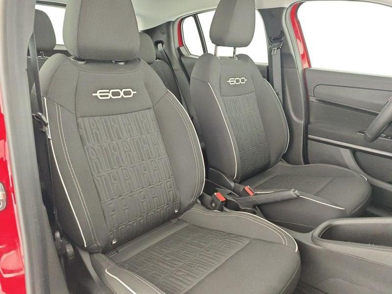 FIAT 600 Hybrid DCT MHEV