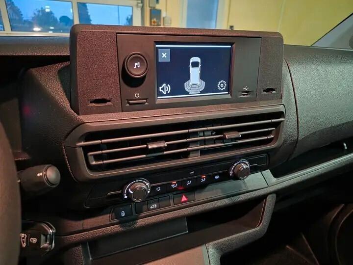 Opel Vivaro 1.5 Diesel 120CV passo lungo xl L3 H1 3000km uniprop