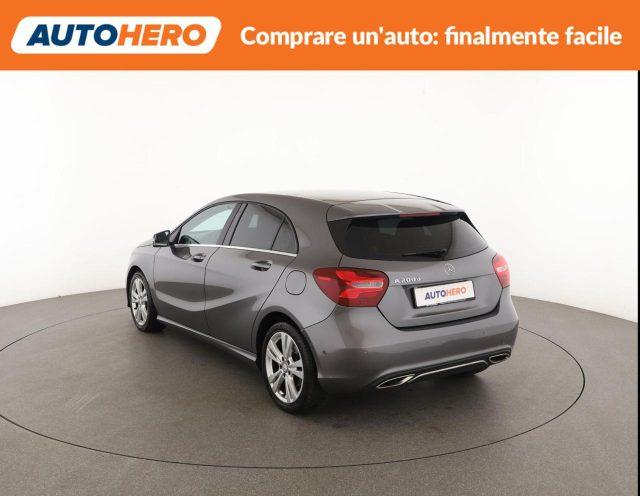 MERCEDES-BENZ A 200 d Automatic Executive