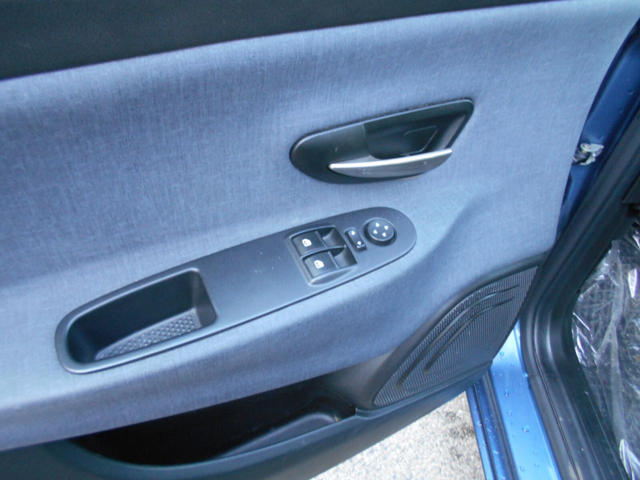 Lancia Ypsilon 1.2 69 CV 5 porte GPL Ecochic Silver