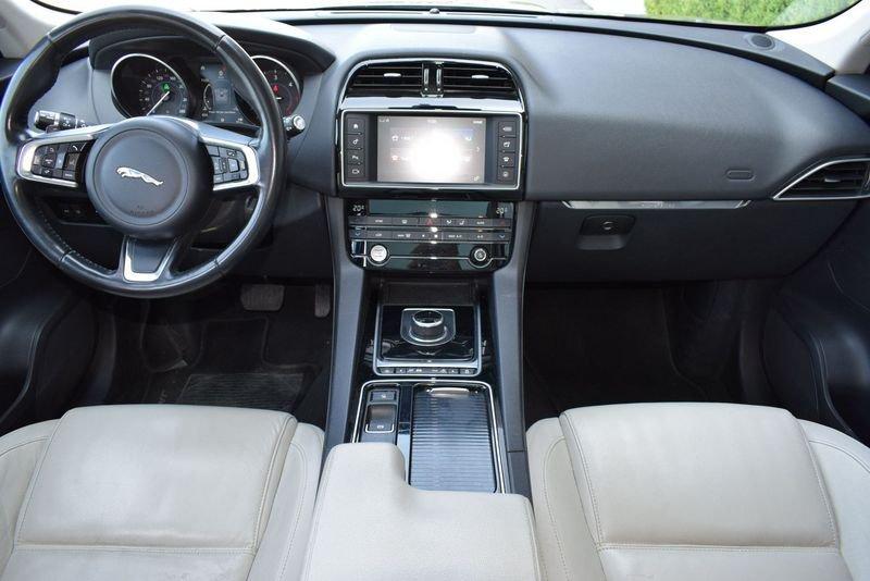 Jaguar F-Pace 2.0 D 180 CV AWD aut. Prestige PER OPERATORI DEL SETTORE