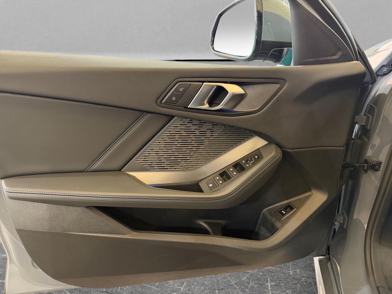 BMW 118 d MSport Pro auto "CORNICE GRIGLIA ILLUMINATA"