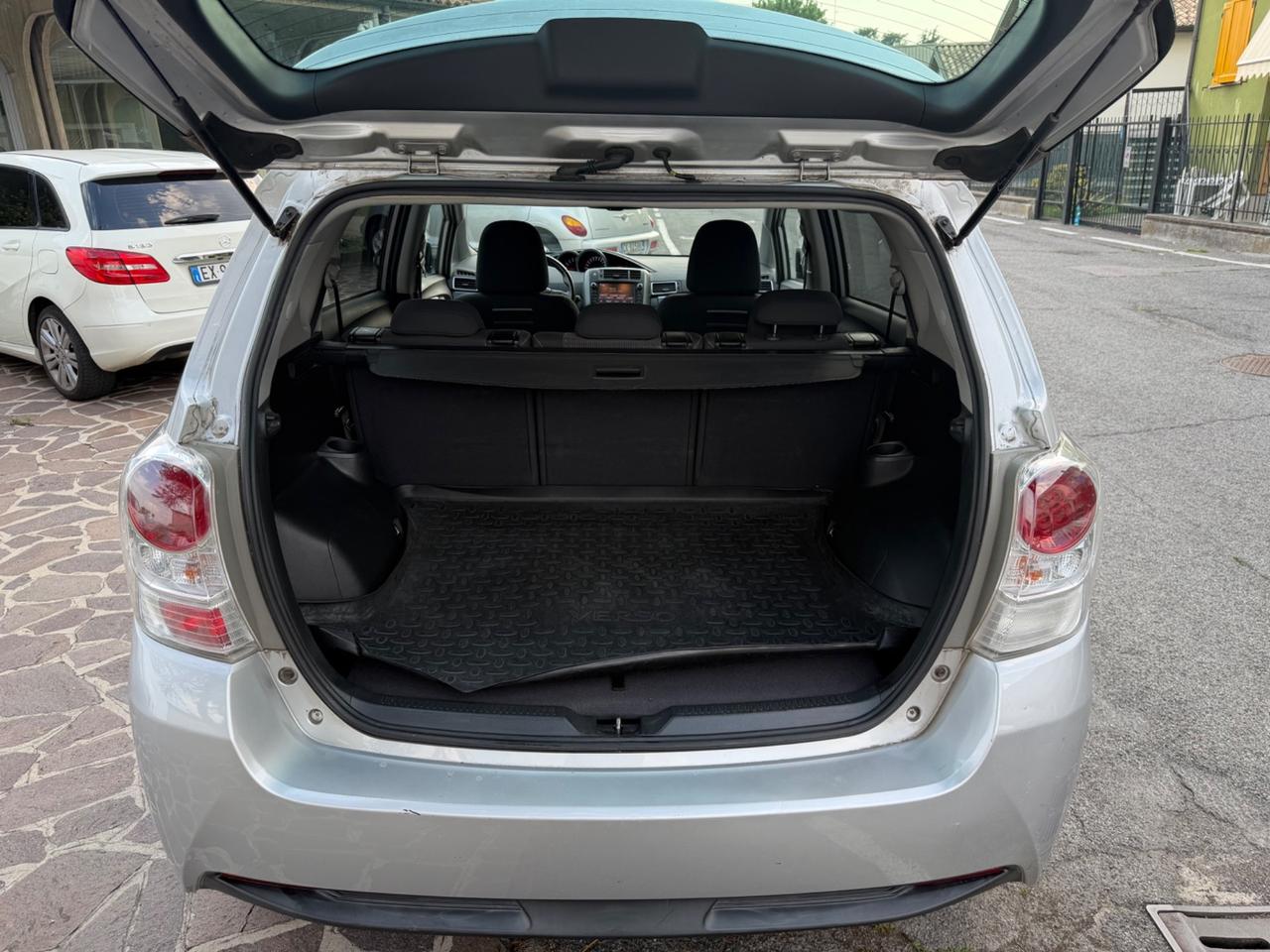 Toyota Verso 1.6 D-4D Active