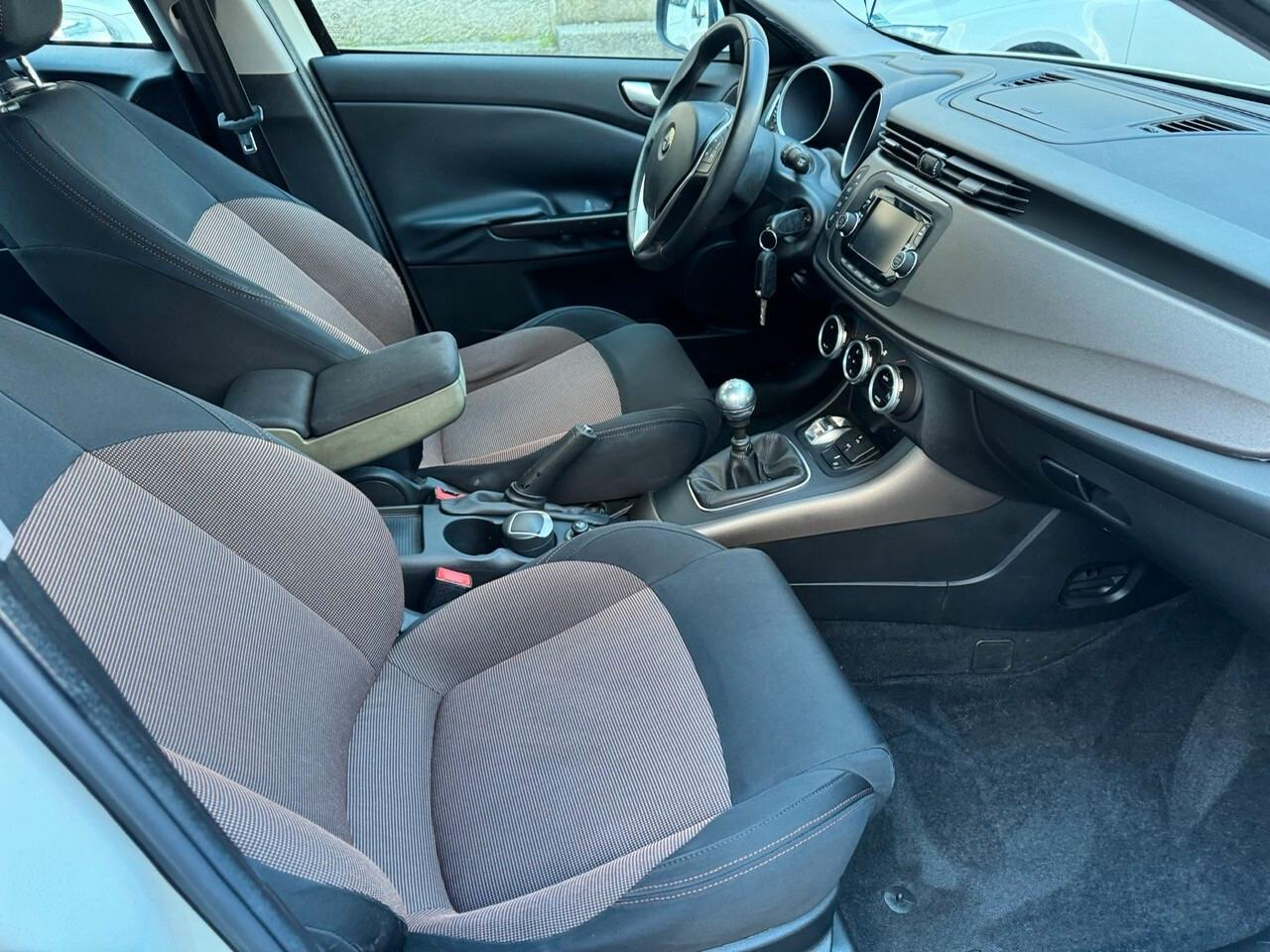 Alfa Romeo Giulietta 1.6 JTDm-2 105 CV Business*EURO5*CERCHI