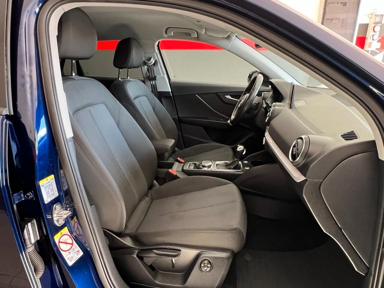 Audi Q2 30 TDI S tronic Identity Black