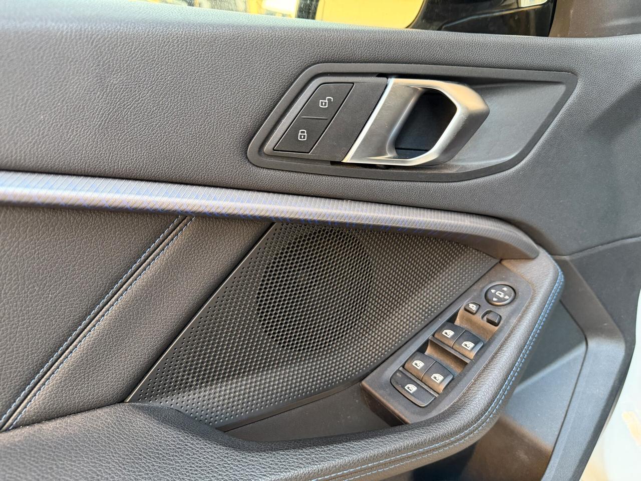 Bmw 116 116d 5p. Msport