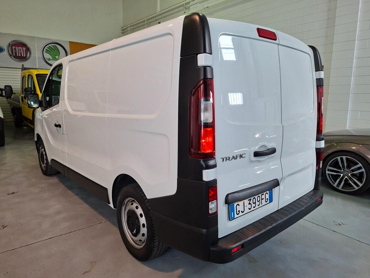 Renault Trafic 2.0 dCi 110CV - 1 PROPRIETARIO - PREZZO + IVA 22 %