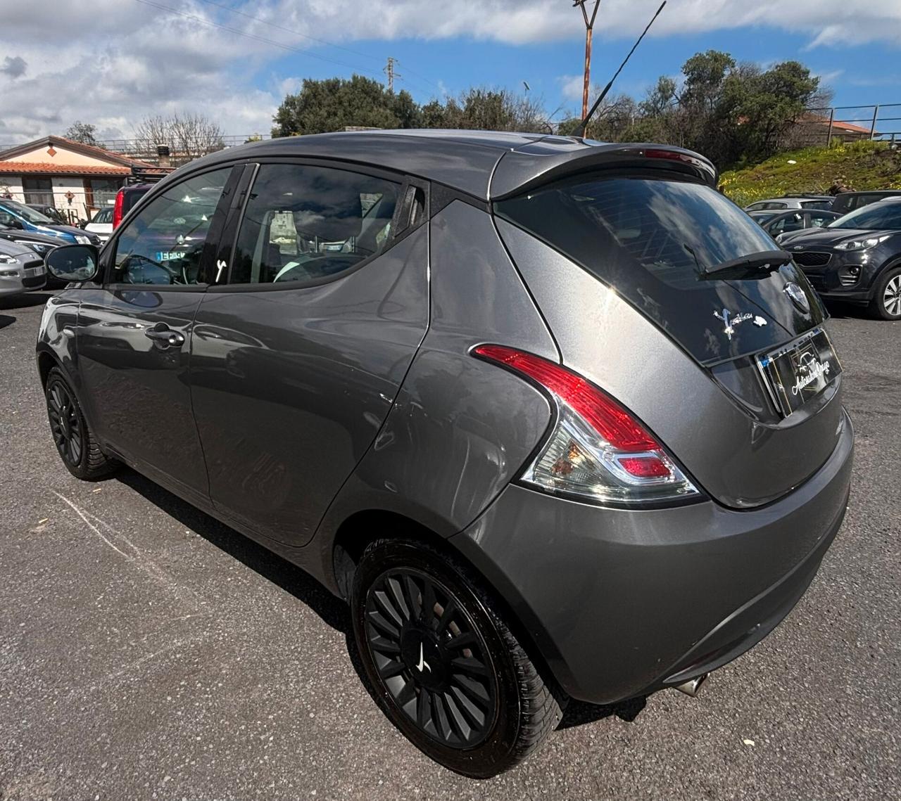 Lancia Ypsilon 1.3 MJT 16V 95 CV 5 porte S&S Elefantino