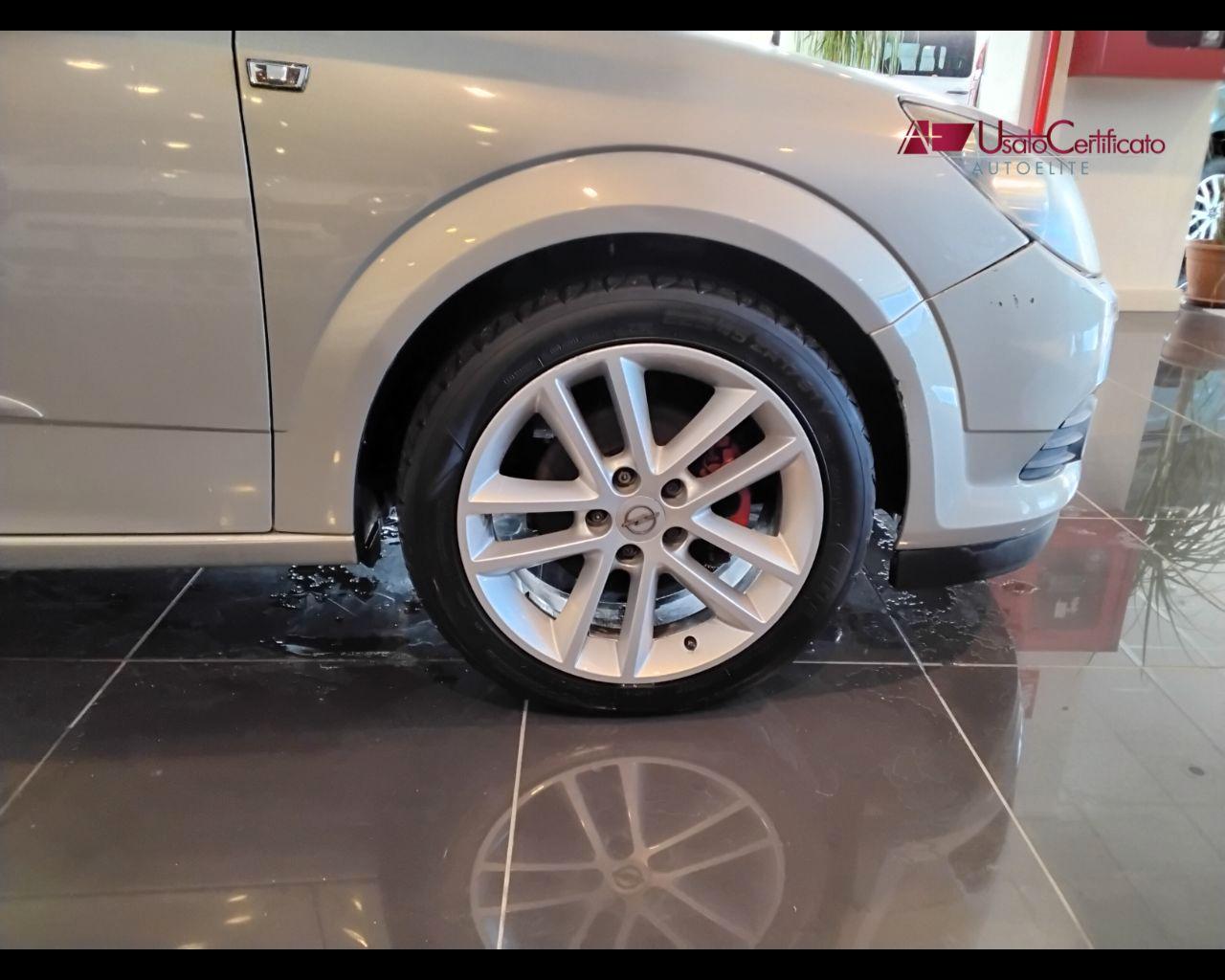 OPEL Astra TwinTop 1.6 16V Twinport Cosmo