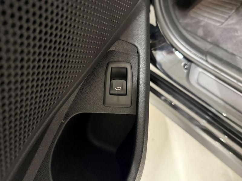 BMW Serie 3 318d Touring Business Advantage Steptronic