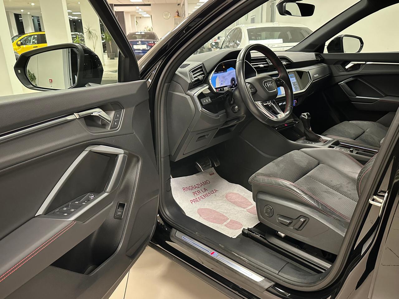 Audi Q3 35 TDI 150 CV S tronic S line edition 2020