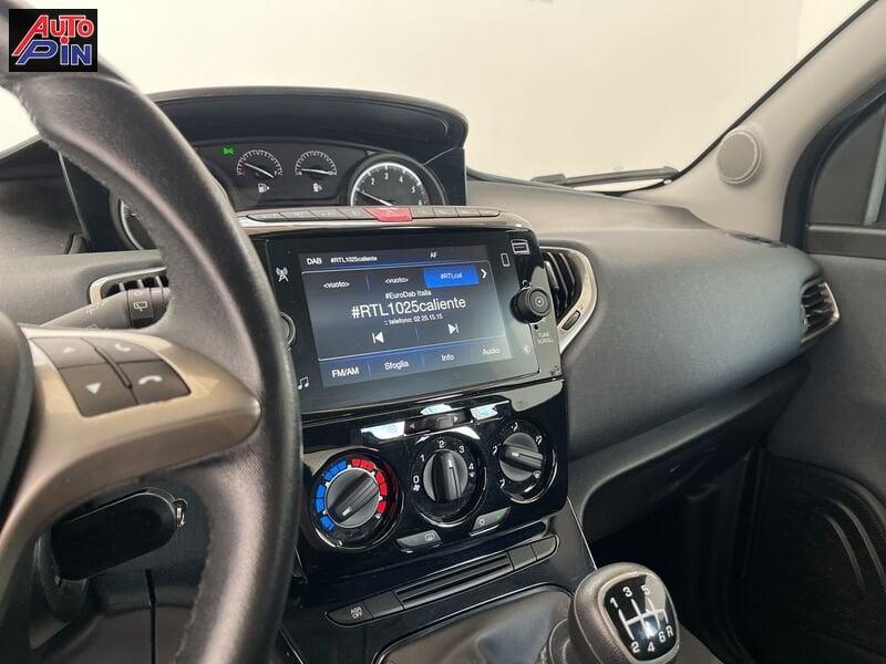 Lancia Ypsilon 1.0 FireFly 5 porte S&S Hybrid Gold