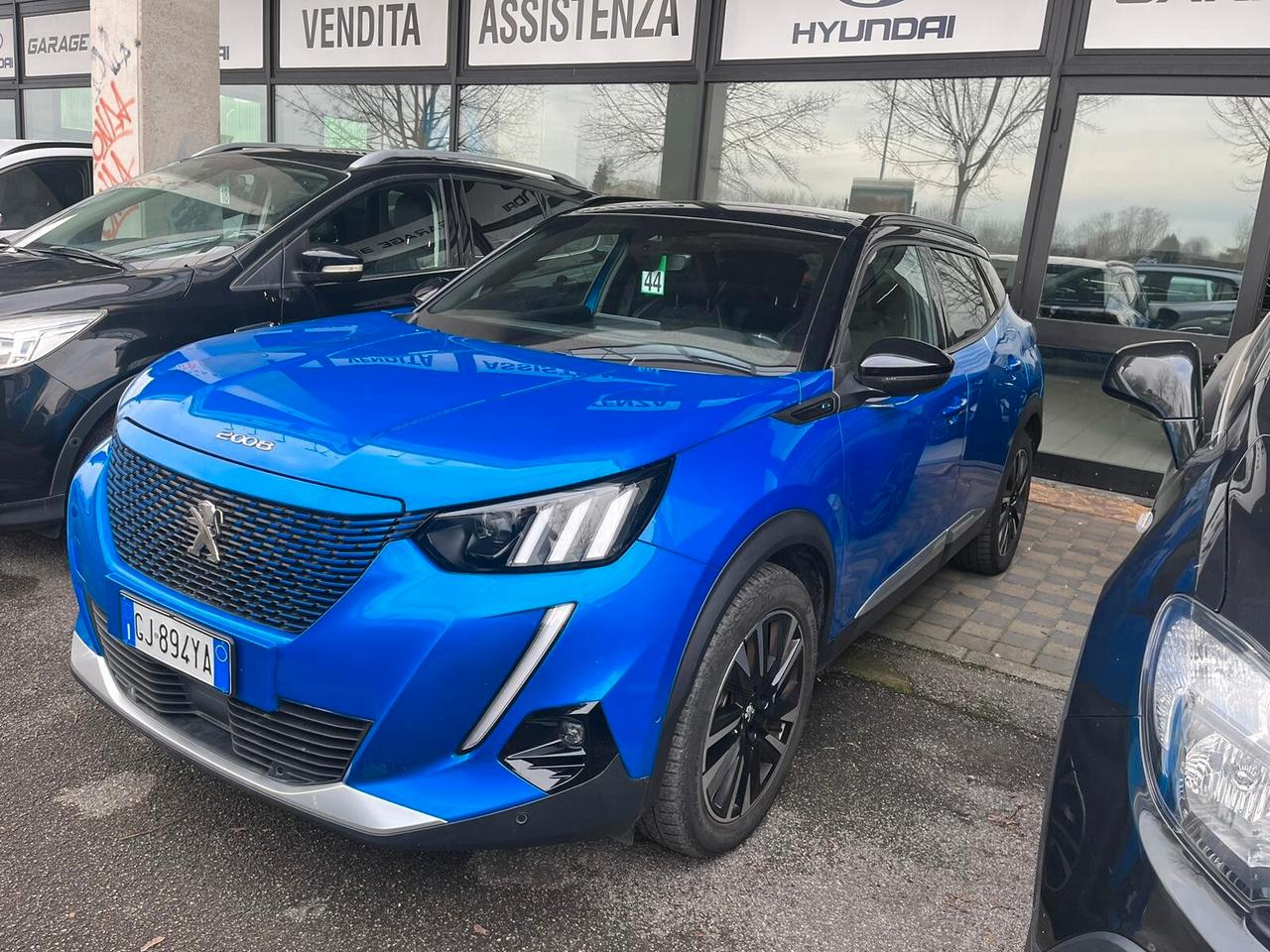 Peugeot 2008 motore elettrico 136 CV GT