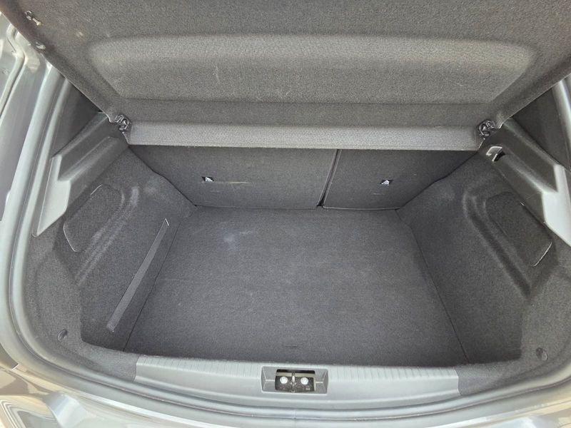 Peugeot 208 208 1.2 puretech Like s&s 75cv