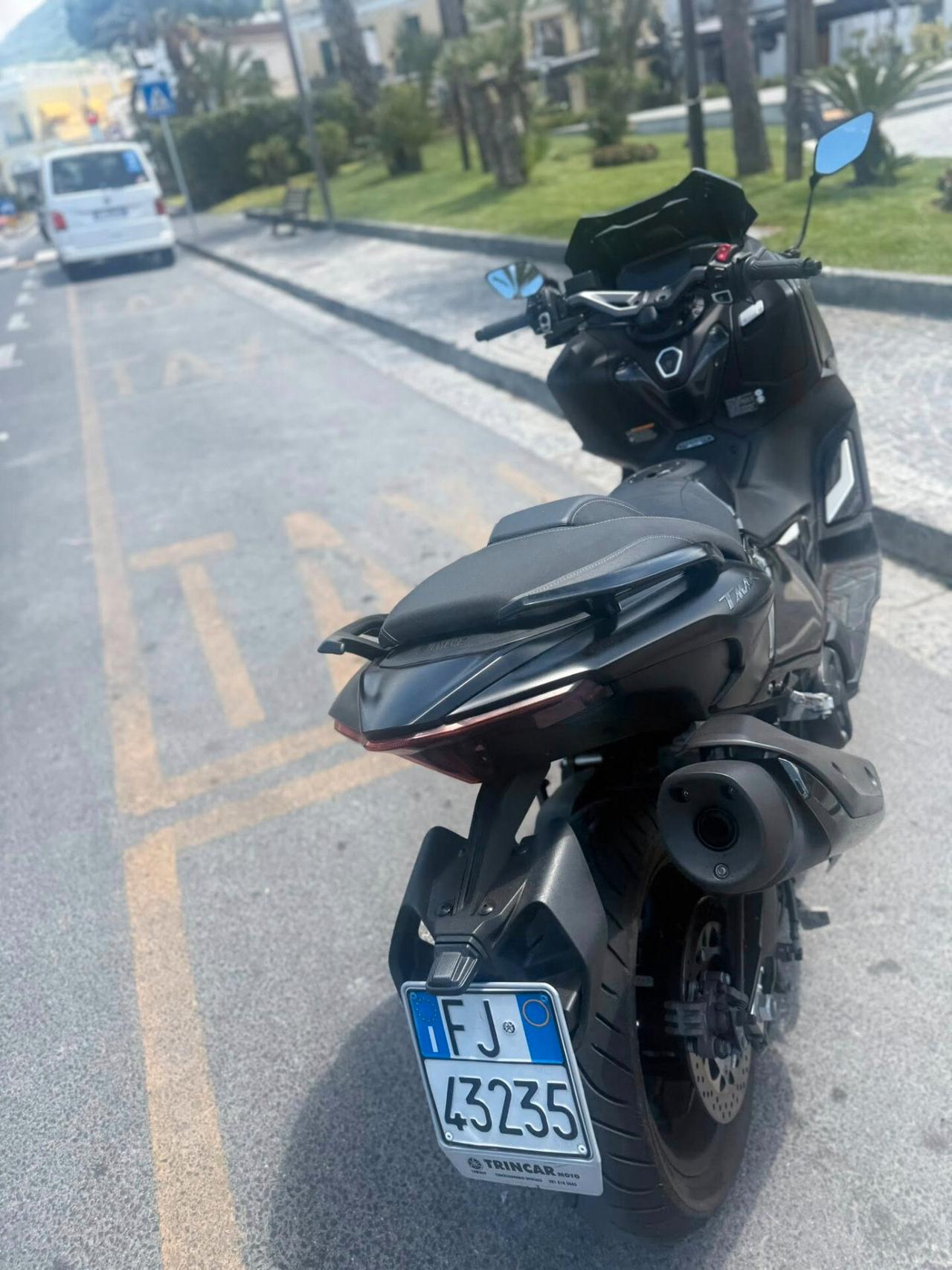 Yamaha T Max 560 TECH CELL 3336121884 ISCHIA