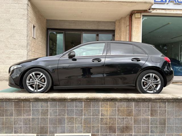 MERCEDES-BENZ A 200 d Automatic Business Extra MONITOR 10,25''