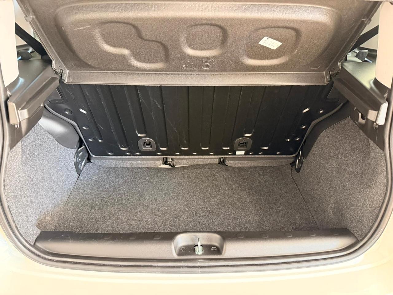 Fiat Panda 1.0 70cv FireFly Hybrid City Life