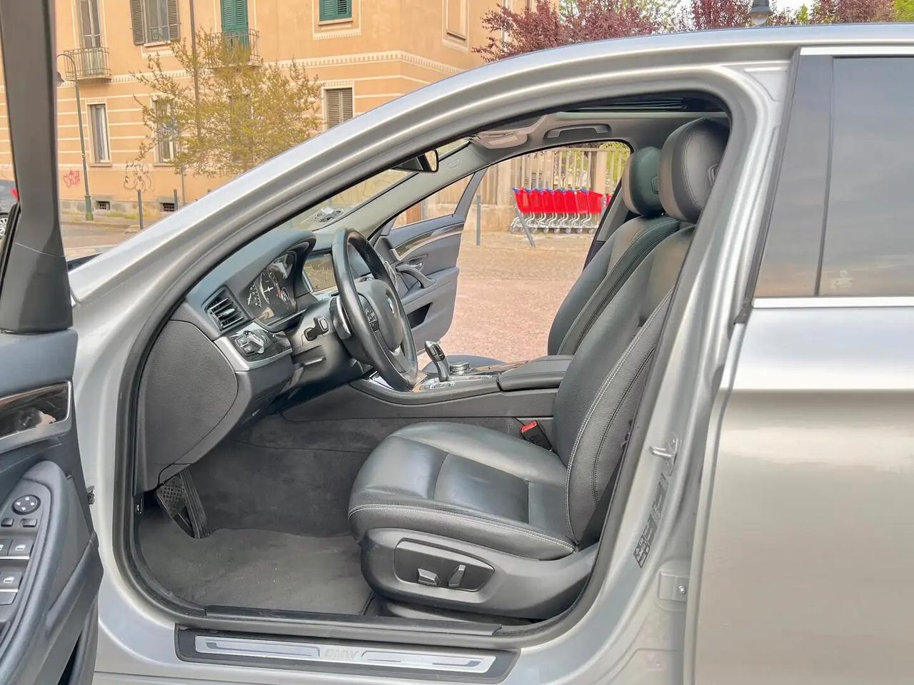Bmw 520 520d xDrive Touring Luxury