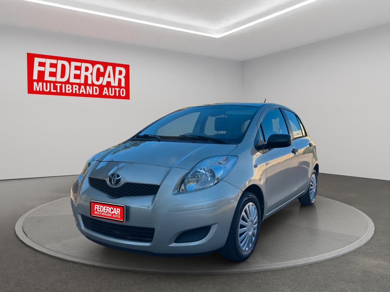 Toyota Yaris 1.0 5 porte Now