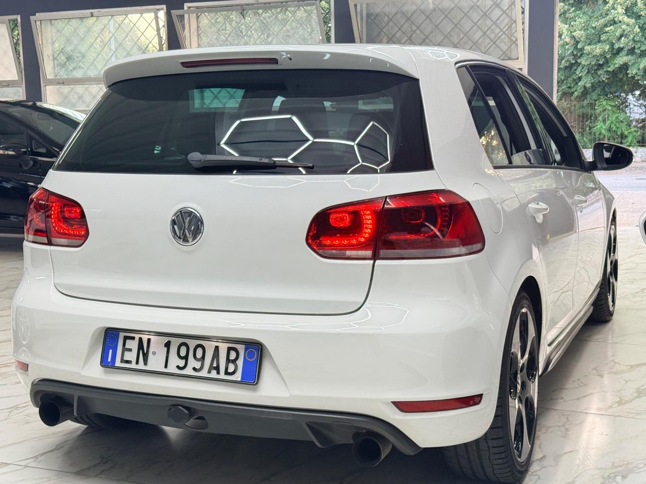 Volkswagen Golf GTI 2.0 TSI DSG 5p.