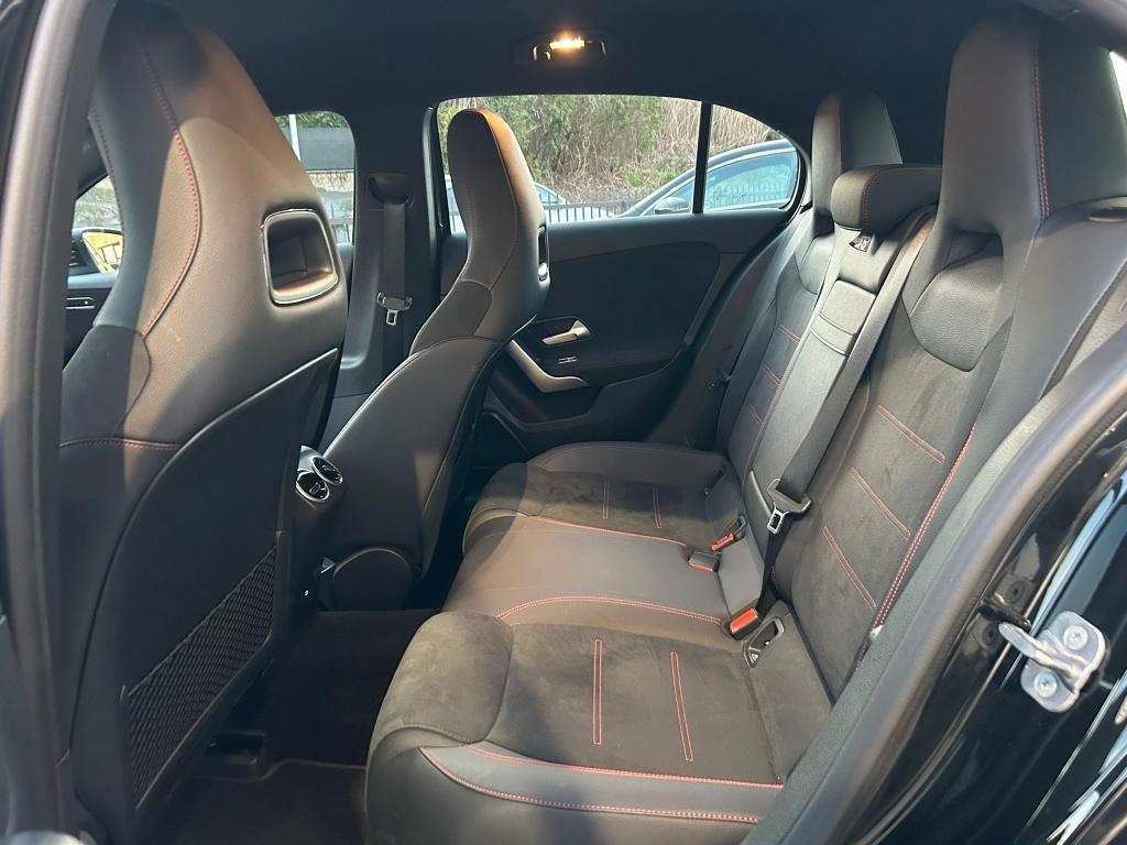 Mercedes A 180 AMG Line Premium 7G-DCT