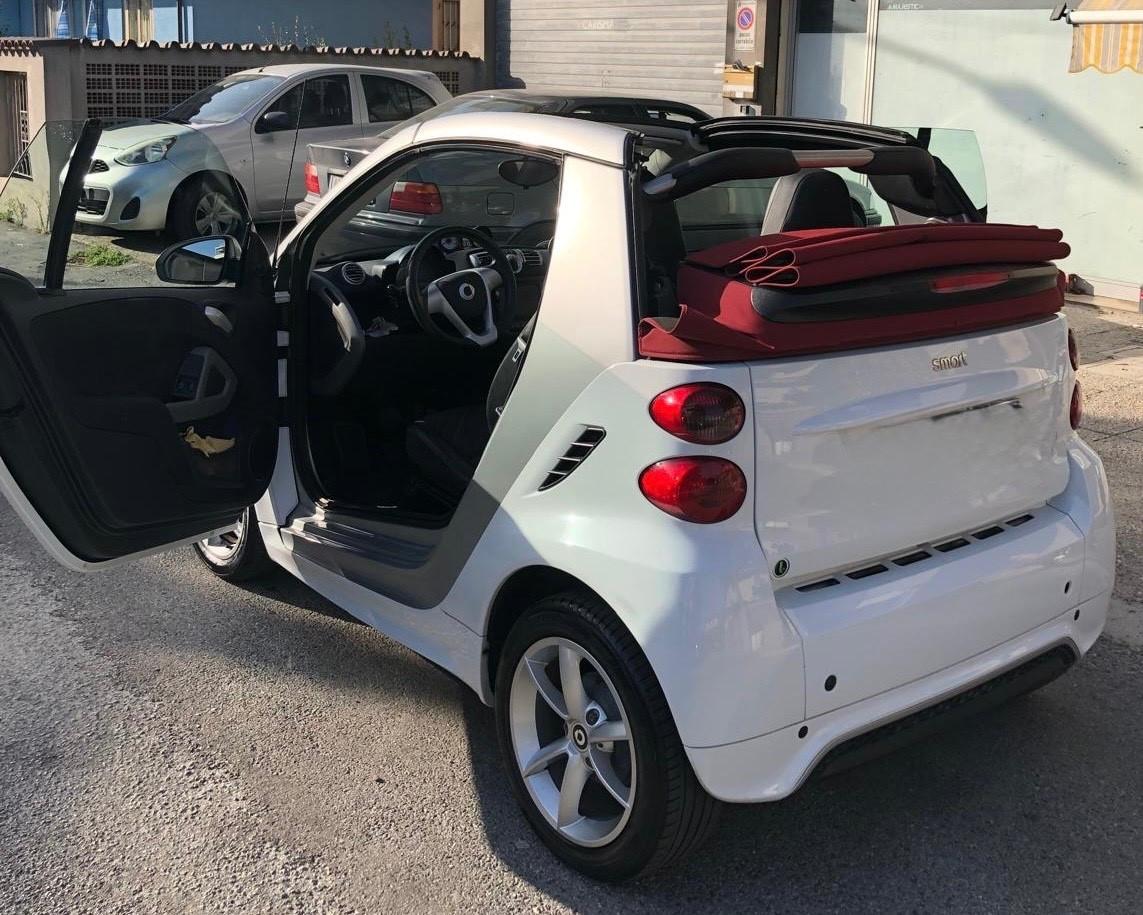 Smart ForTwo 1000 52 kW MHD cabrio pulse