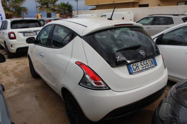 LANCIA Ypsilon 1.0 FireFly 5 porte S&S Hybrid Silver