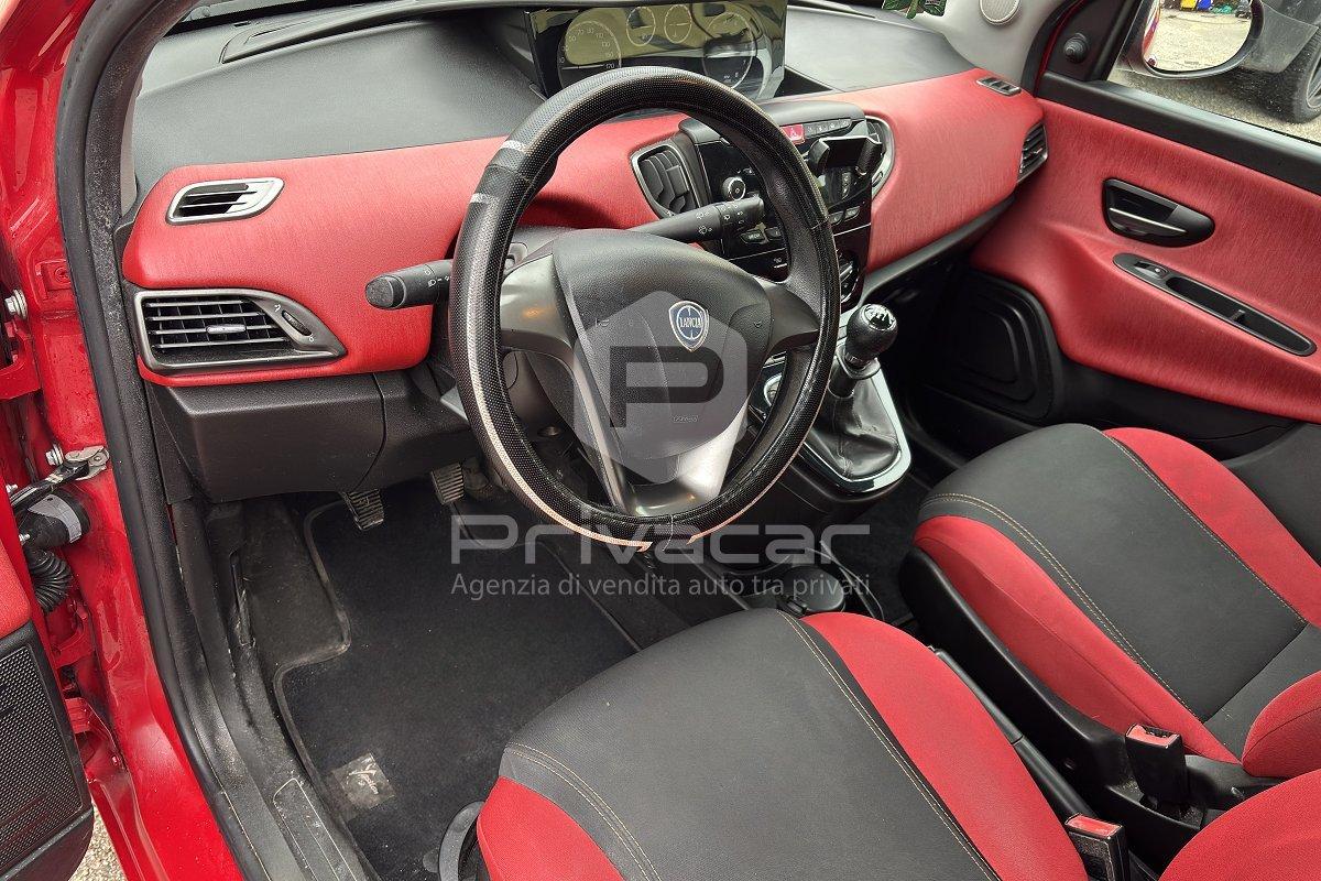 LANCIA Ypsilon 1.2 69 CV 5 porte GPL Ecochic Gold