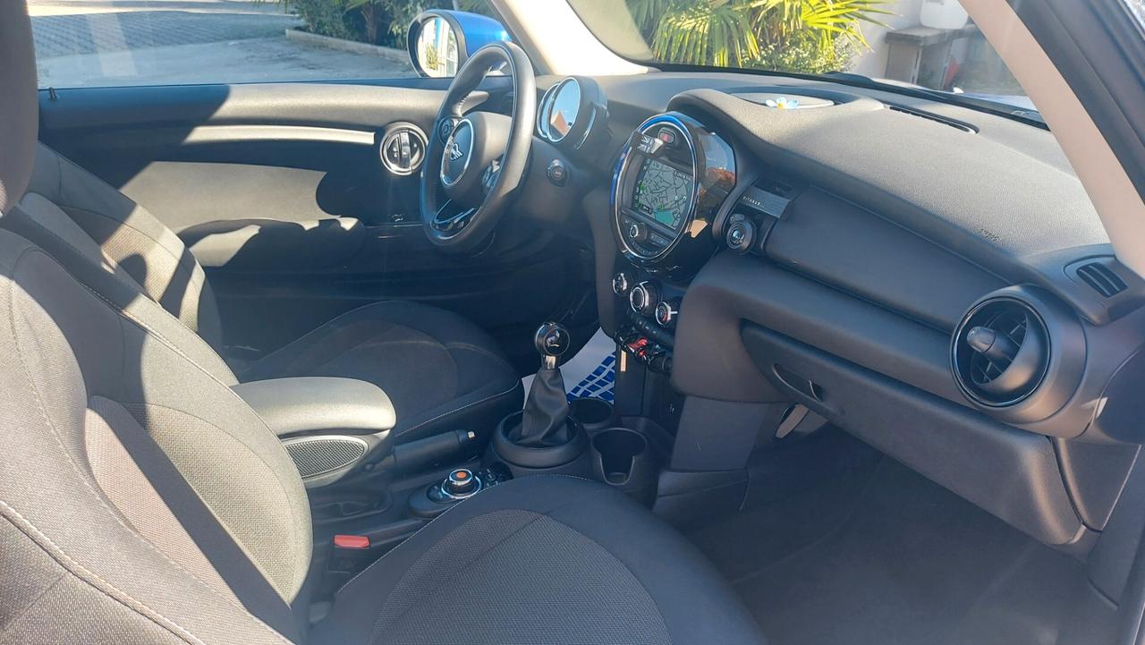 Mini 1.5 One Baker Street