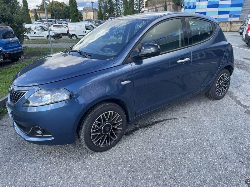 Lancia Ypsilon 1.0 FireFly 5 porte S&S Hybrid Platino