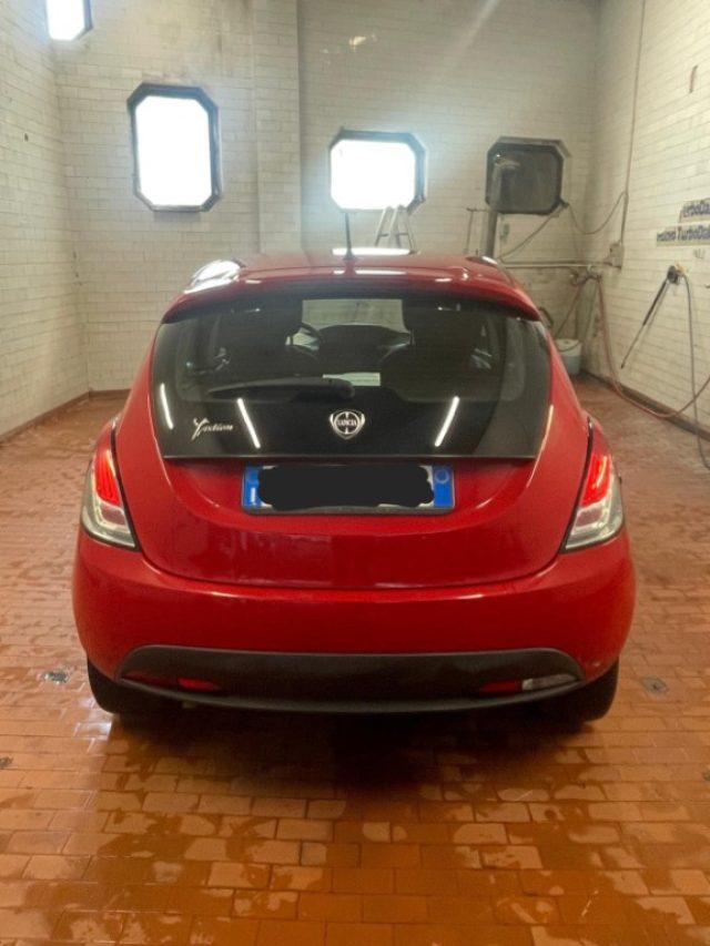 LANCIA Ypsilon 1.2 69 CV 5 porte GPL Silver