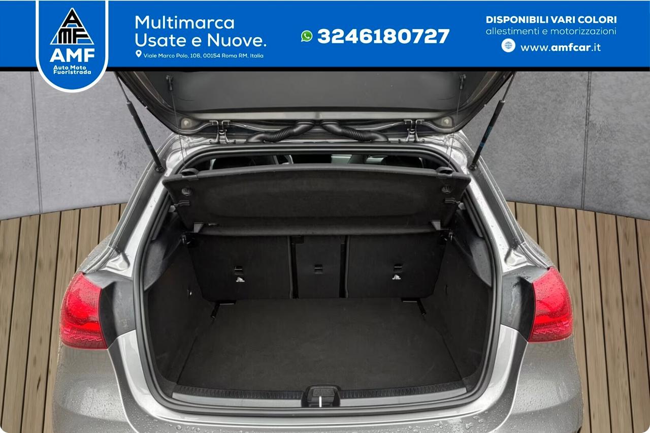 Mercedes-Benz A 200 d AMG+Night/MBUX/LED/Pano/RFK/SHZ/LMR18"