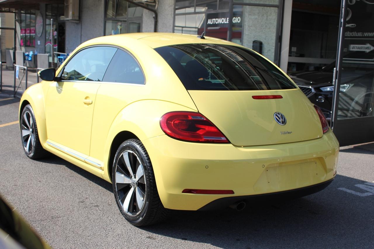 Volkswagen Maggiolino 1.2 TSI Design 105CV – Cerchi 18”, Sound Fender, Sedili Riscaldati