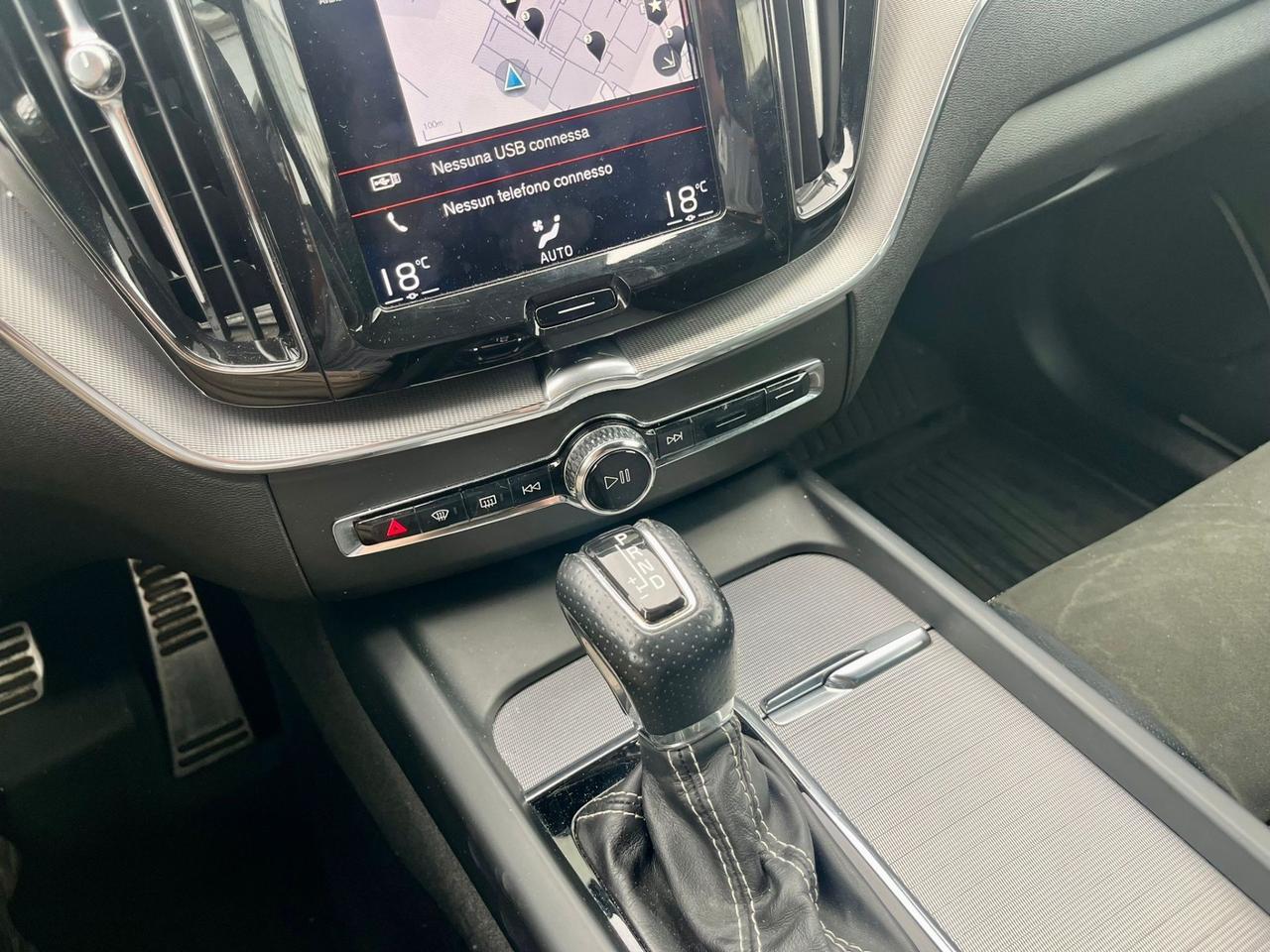 Volvo XC60 2.0d 4x4 R-Design 2018 139.000km perfetta