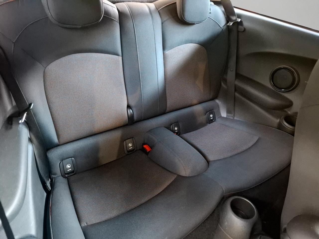 Mini 1.2 One Boost 75cv vetri privacy