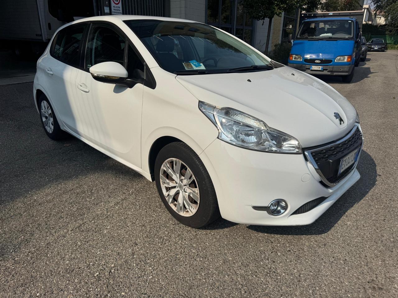 Peugeot 208 PureTech 82 5 porte Access
