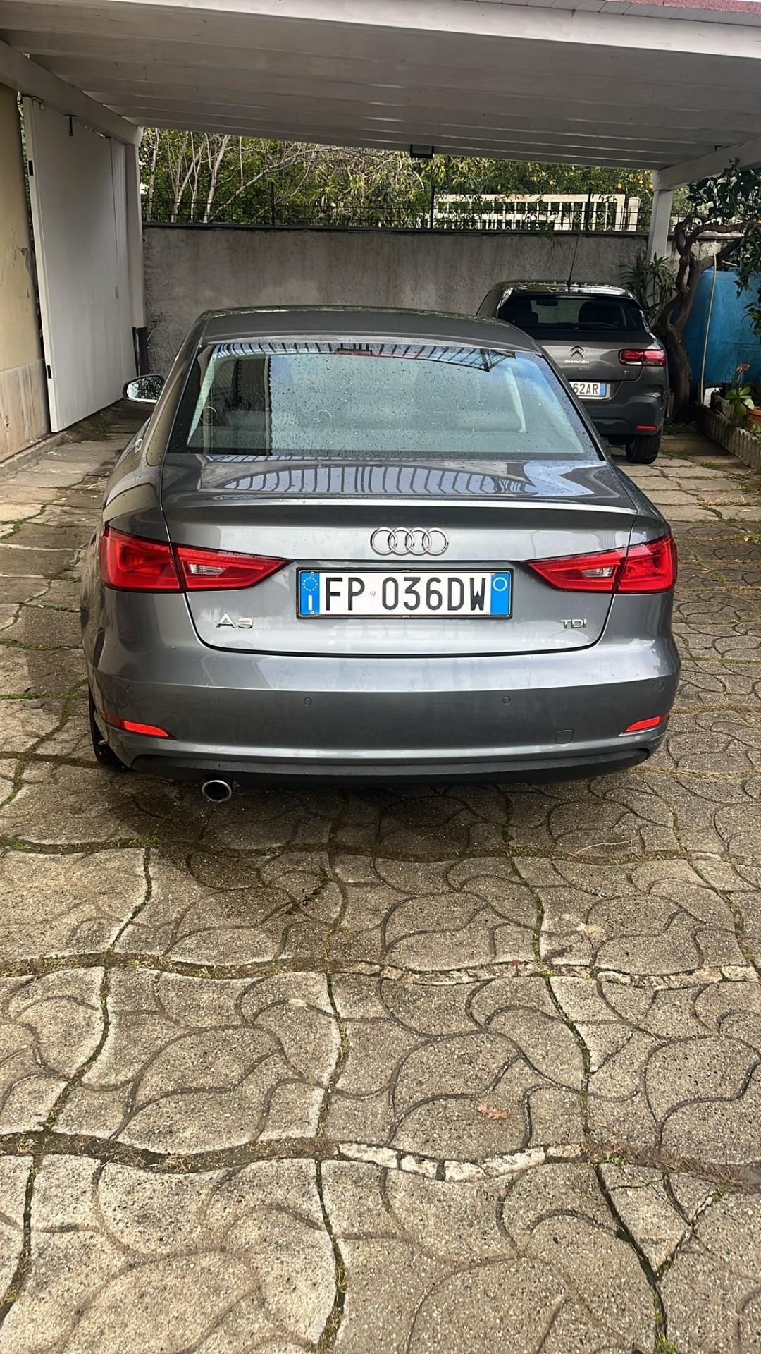 Audi A3 Sedan 1.6 TDI clean diesel Ambition