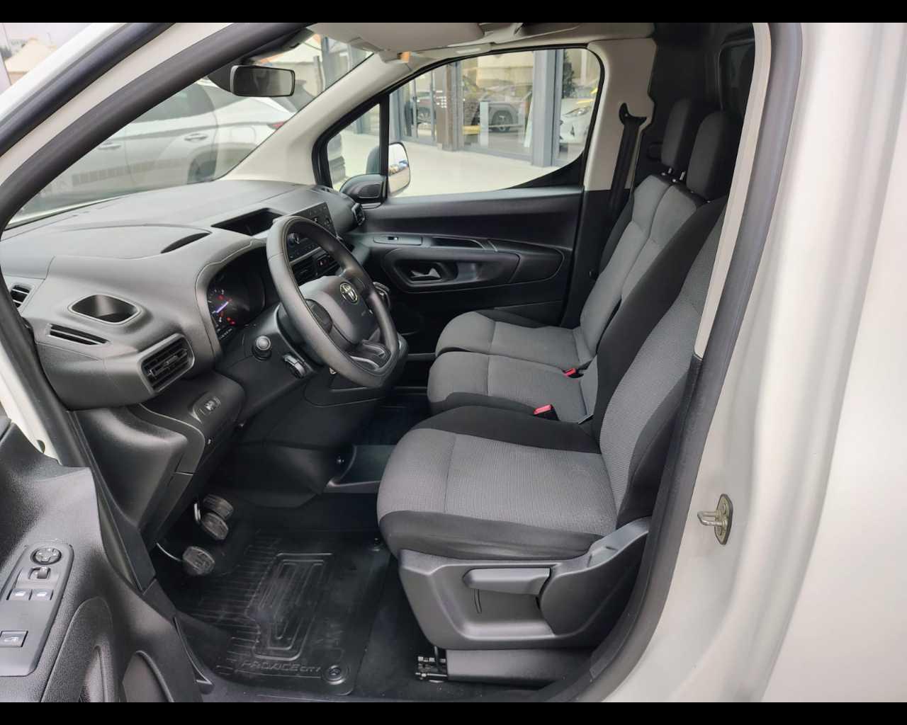 TOYOTA Proace City 1.5D L1 S Ground