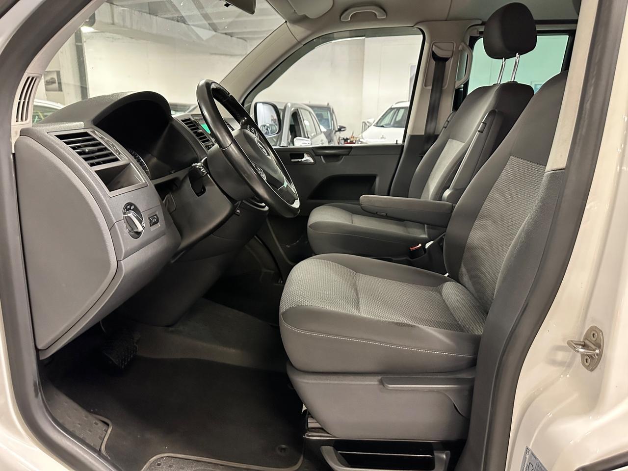 Volkswagen Caravelle 2.0 BiTDI 180 CV DSG 4 Motion PC Comfortline (132kw)